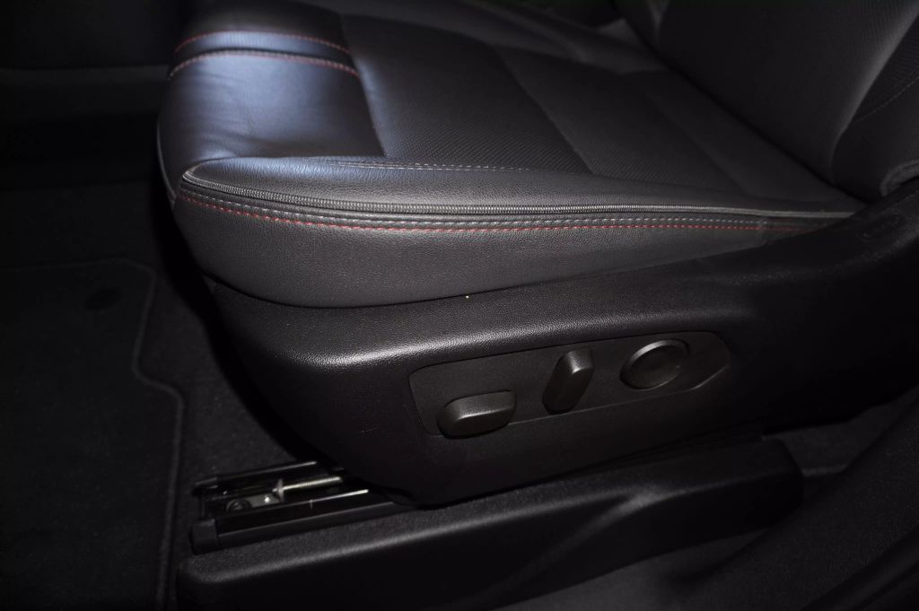 2025 CHEVROLET SUBURBAN SUV V8, ECOTEC3, DFM, 5.3 LITER RST SPORT UTILITY 4D
