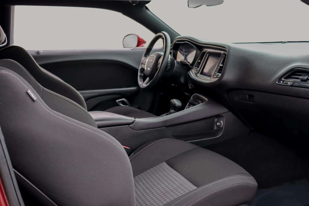 2020 DODGE CHALLENGER COUPE V6, 3.6 LITER GT COUPE 2D