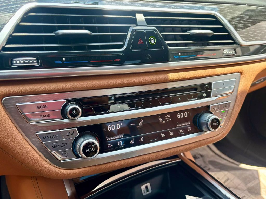 2016 Bmw 7 Series - Image 23 2016 Bmw 7 Series - Image 23