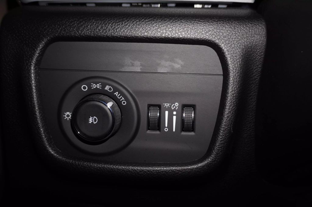 2024 JEEP GRAND CHEROKEE SUV V6, VVT, 3.6 LITER LIMITED SPORT UTILITY 4D