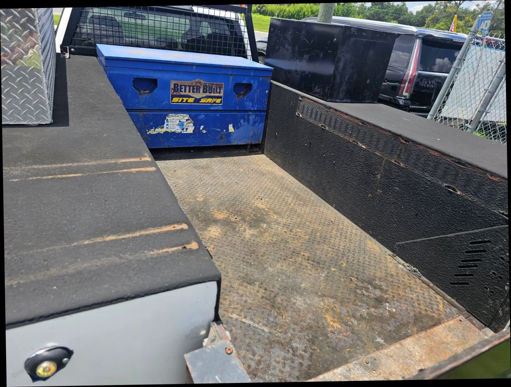 2018 Ford F350 Super Duty Super Cab & Chassis - Image 23 2018 Ford F350 Super Duty Super Cab & Chassis - Image 23
