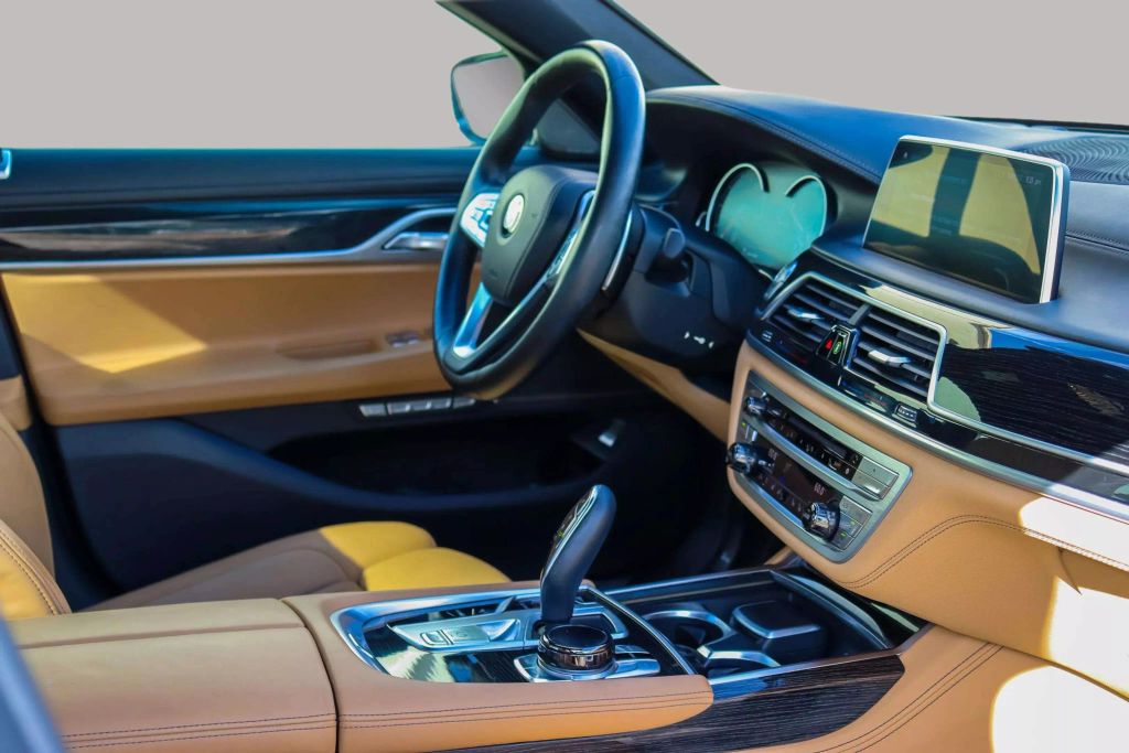 2018 BMW 7 SERIES SEDAN V8, TWIN TURBO, 4.4L 750I SEDAN 4D