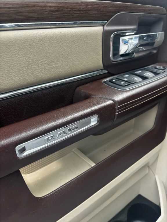 2015 RAM 1500 CREW CAB PICKUP V6, TURBO DIESEL, 3.0L LARAMIE PICKUP 4D 5 1/2 FT