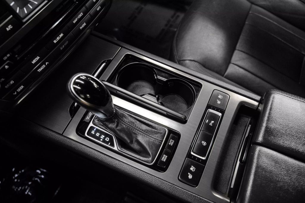 2017 GENESIS G80 SEDAN V6, 3.8 LITER 3.8 SEDAN 4D