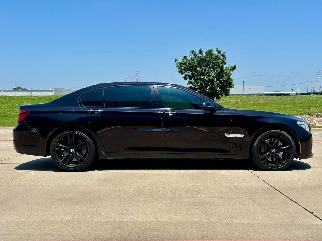 2014 Bmw 7 Series - Image 8 2014 Bmw 7 Series - Image 8