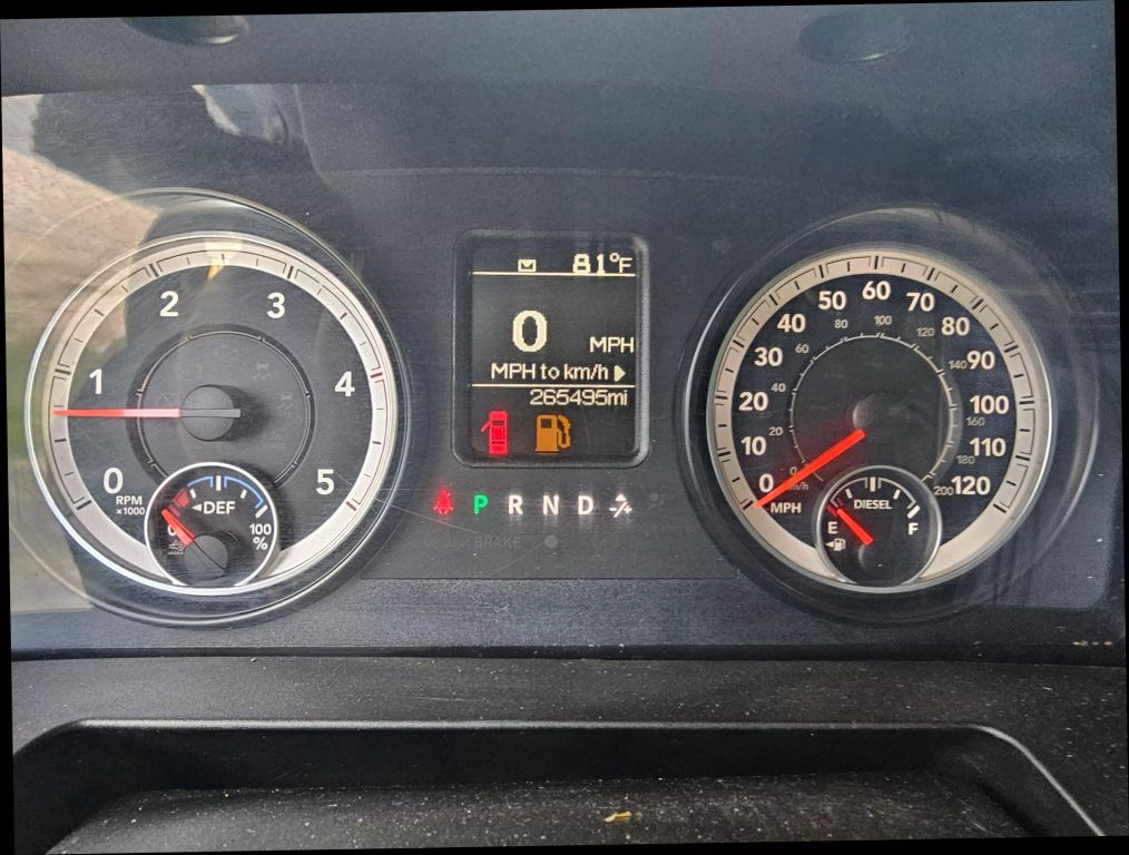 2013 Ford E250 Cargo - Image 12