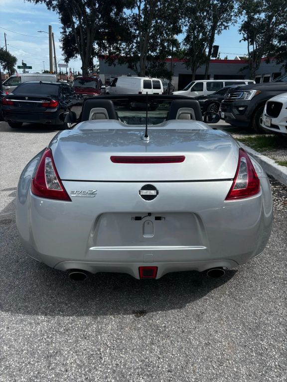 2010 NISSAN 370Z CONVERTIBLE V6, 3.7 LITER TOURING ROADSTER 2D