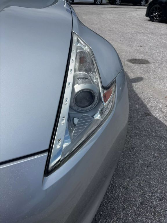 2010 NISSAN 370Z CONVERTIBLE V6, 3.7 LITER TOURING ROADSTER 2D