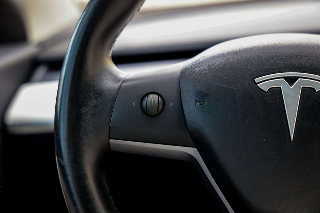 2019 TESLA MODEL 3 SEDAN AC ELECTRIC MOTOR STANDARD RANGE PLUS SEDAN 4D