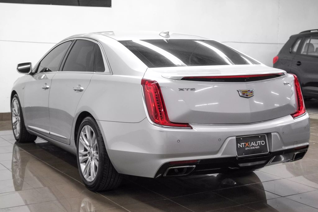 2019 CADILLAC XTS SEDAN V6, 3.6 LITER LUXURY SEDAN 4D