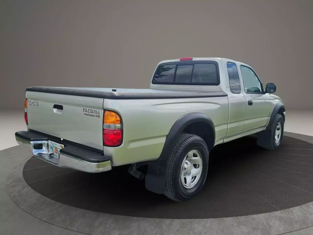 2004 Toyota Tacoma Xtracab - Image 5 2004 Toyota Tacoma Xtracab - Image 5