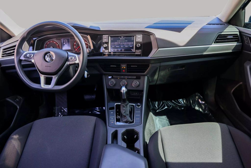 2020 VOLKSWAGEN JETTA SEDAN 4-CYL, TURBO, 1.4 LITER 1.4T S SEDAN 4D