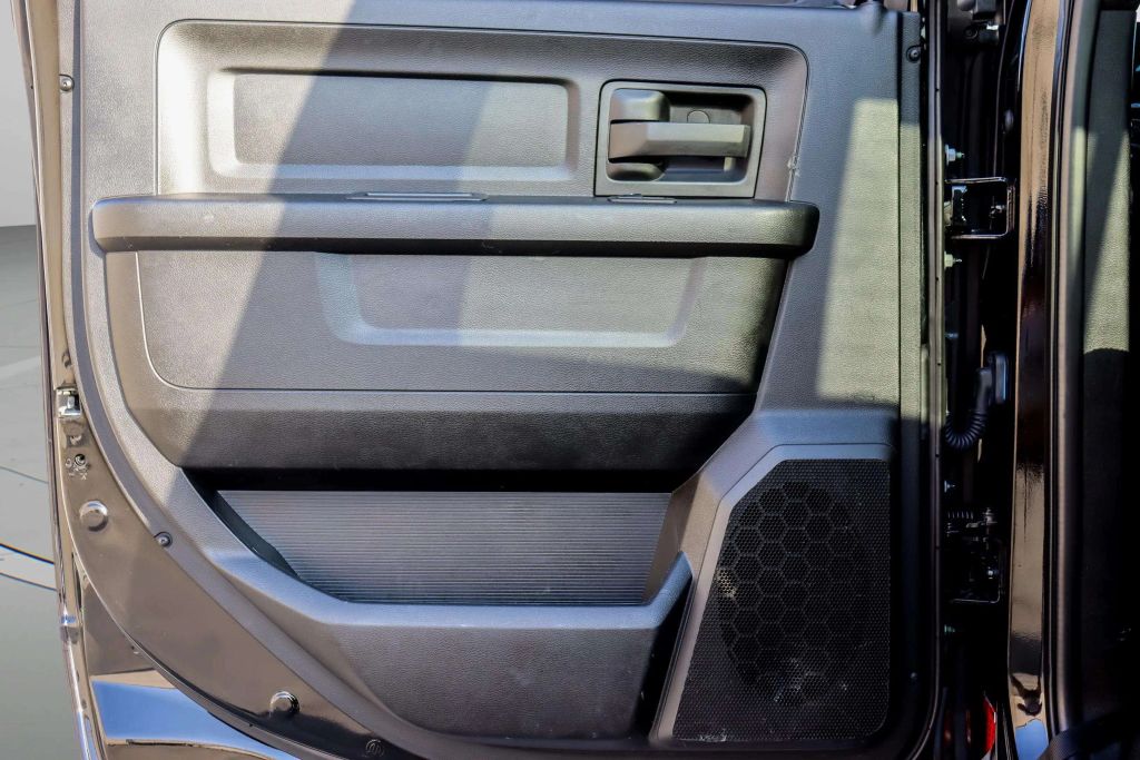 2022 RAM 3500 CREW CAB PICKUP 6-CYL, HO, TURBO DIESEL, 6.7 LITER TRADESMAN PICKUP 4D 8 FT