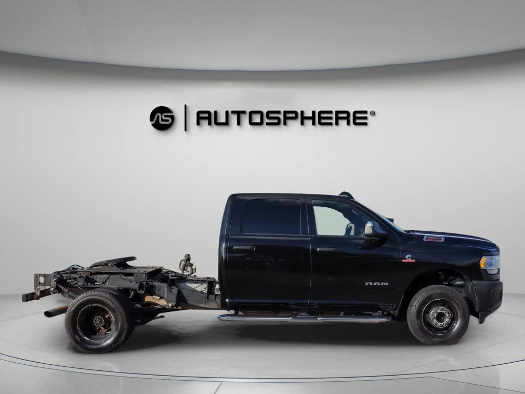 2022 RAM 3500 CREW CAB PICKUP 6-CYL, HO, TURBO DIESEL, 6.7 LITER TRADESMAN PICKUP 4D 8 FT