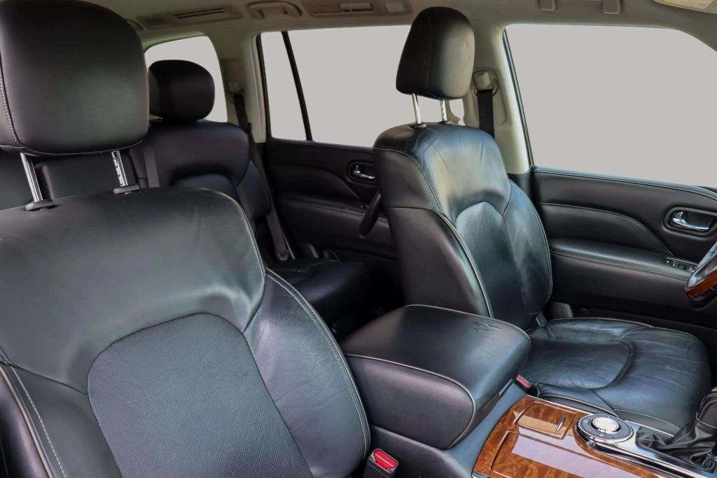 2018 INFINITI QX80 SUV V8, 5.6 LITER SPORT UTILITY 4D
