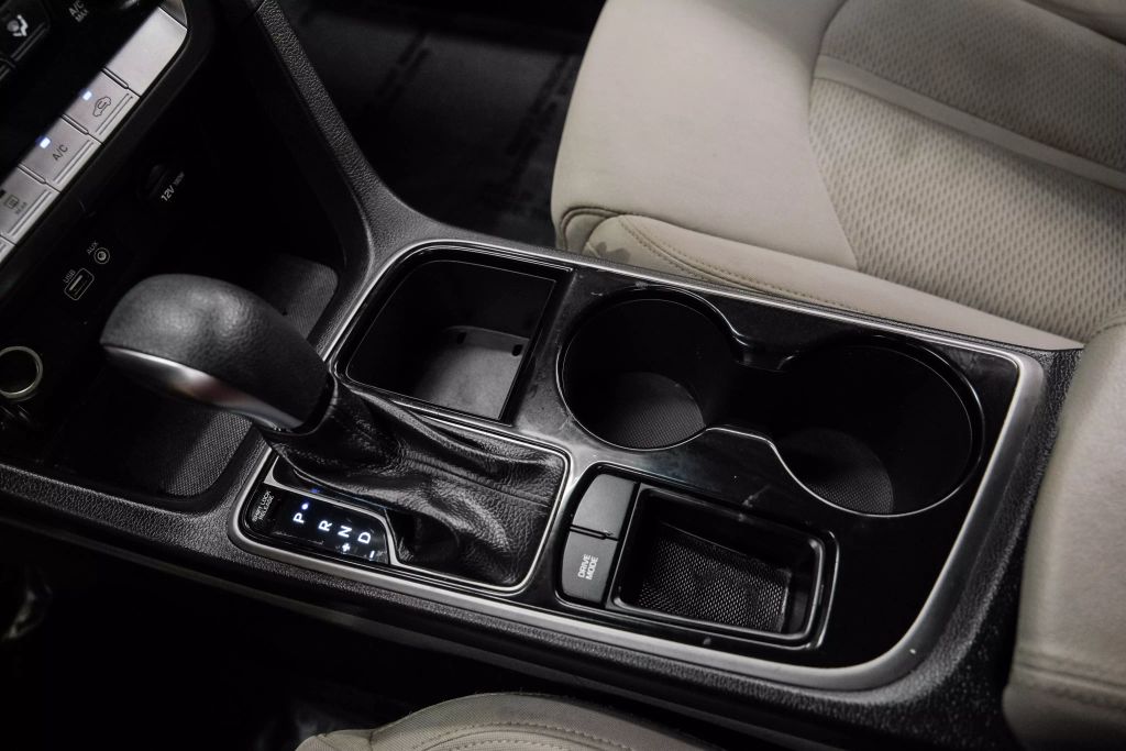 2019 HYUNDAI SONATA SEDAN 4-CYL, SULEV, 2.4 LITER SE SEDAN 4D
