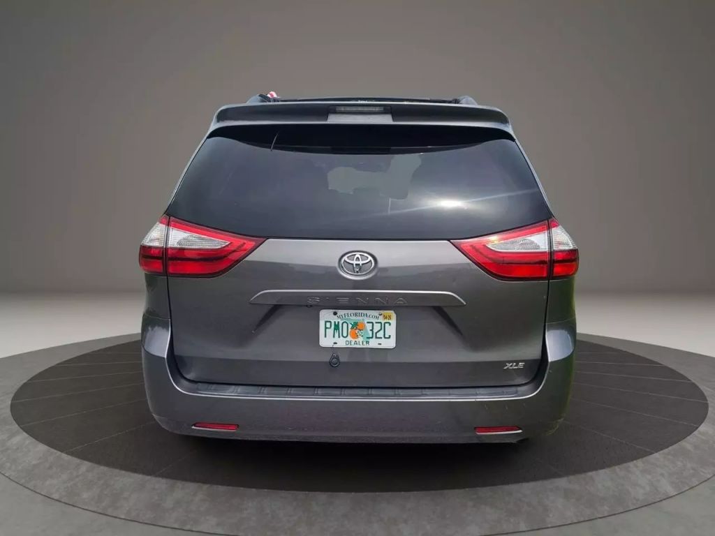 2015 Toyota Sienna - Image 8 2015 Toyota Sienna - Image 8