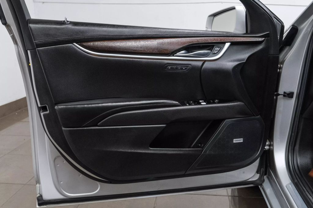 2019 CADILLAC XTS SEDAN V6, 3.6 LITER LUXURY SEDAN 4D