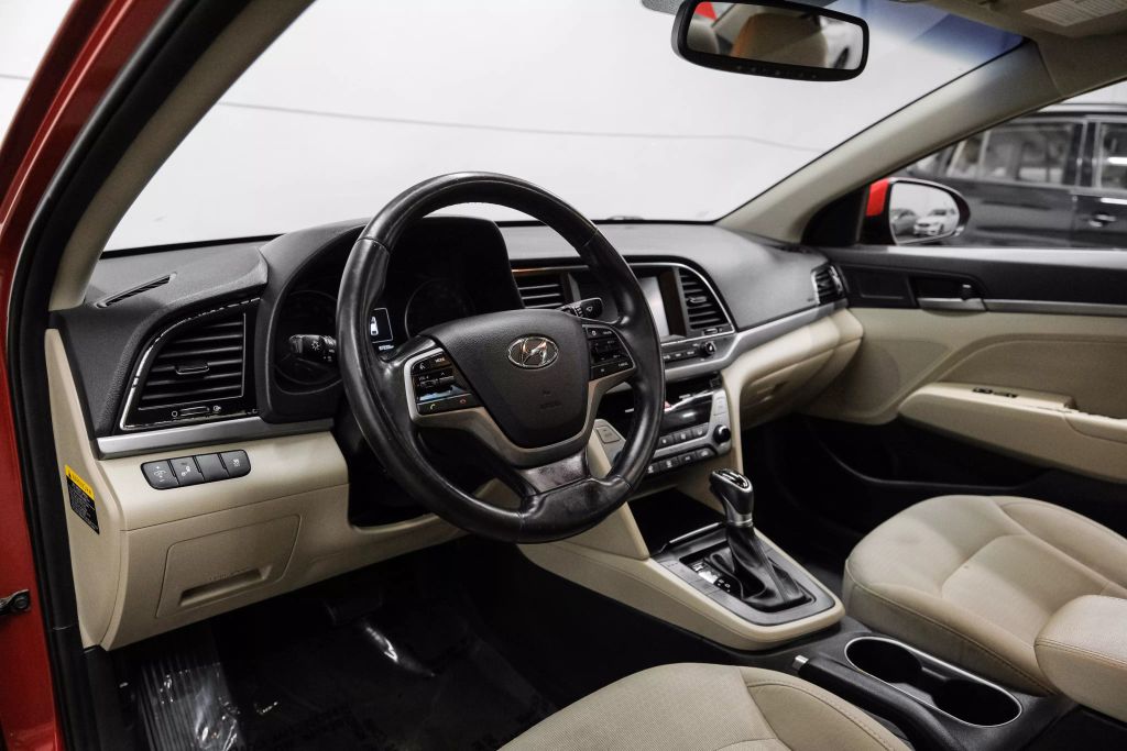 2017 HYUNDAI ELANTRA SEDAN 4-CYL, 2.0 LITER SE VALUE EDITION SEDAN 4D