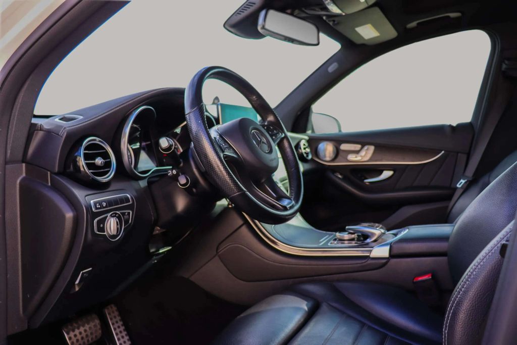 2019 MERCEDES-BENZ MERCEDES-AMG GLC SUV V6, TWIN TURBO, 3.0 LITER GLC 43 4MATIC SPORT UTILITY 4D