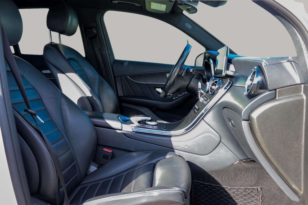 2019 MERCEDES-BENZ MERCEDES-AMG GLC SUV V6, TWIN TURBO, 3.0 LITER GLC 43 4MATIC SPORT UTILITY 4D