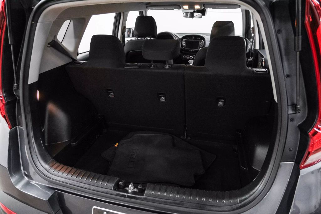2022 KIA SOUL WAGON 4-CYL, 2.0 LITER LX WAGON 4D