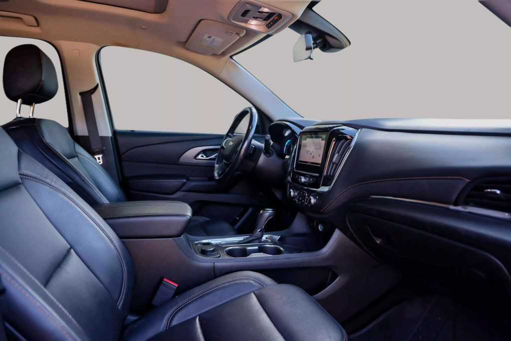 2019 CHEVROLET TRAVERSE SUV V6, 3.6 LITER PREMIER SPORT UTILITY 4D