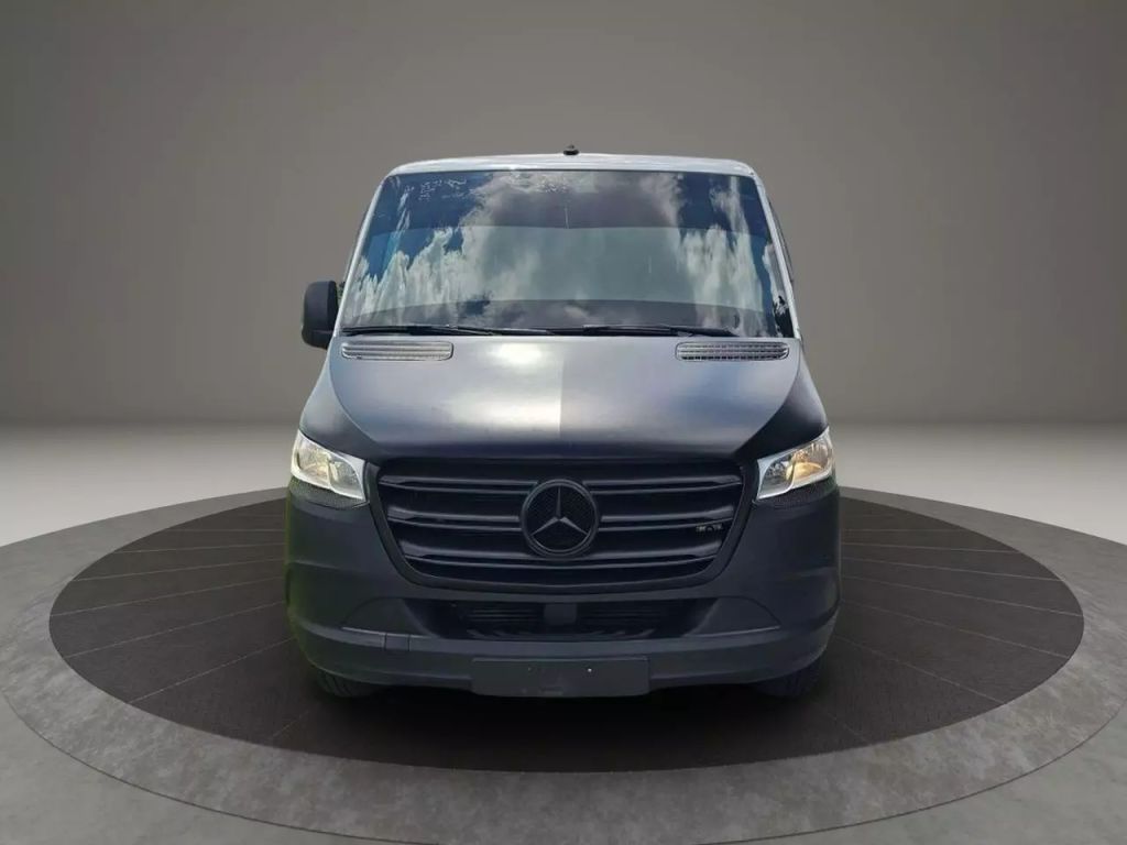 2022 Mercedes-benz Sprinter 2500 Cargo - Image 2 2022 Mercedes-benz Sprinter 2500 Cargo - Image 2