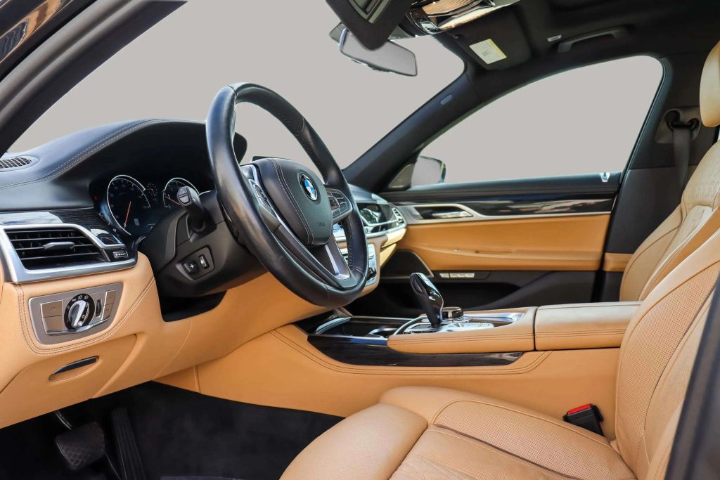 2018 BMW 7 SERIES SEDAN V8, TWIN TURBO, 4.4L 750I SEDAN 4D