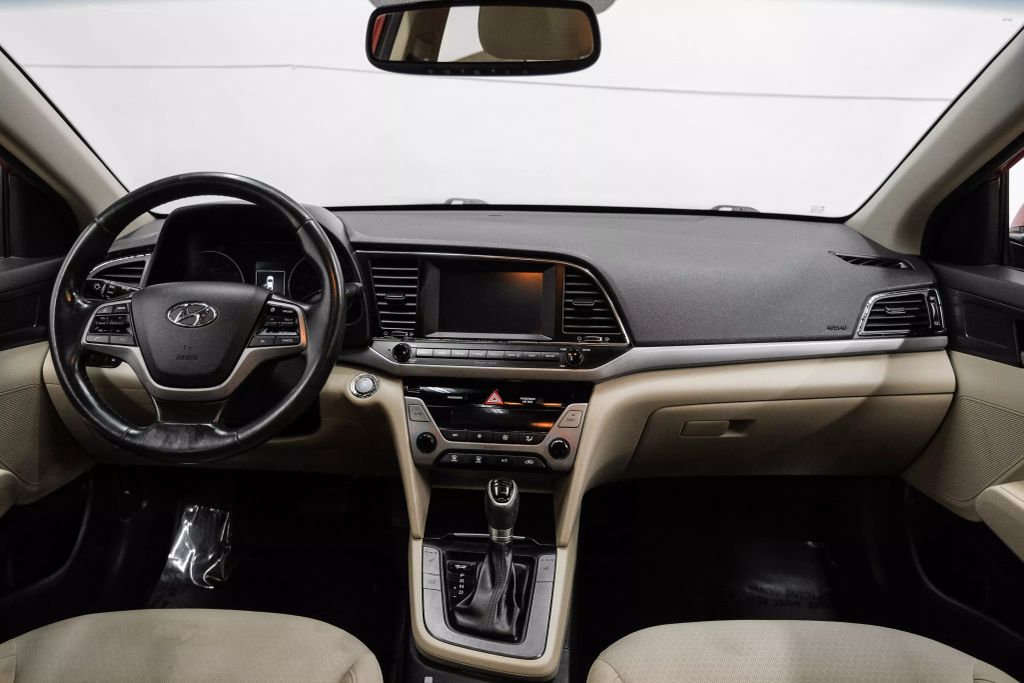 2017 HYUNDAI ELANTRA SEDAN 4-CYL, 2.0 LITER SE VALUE EDITION SEDAN 4D