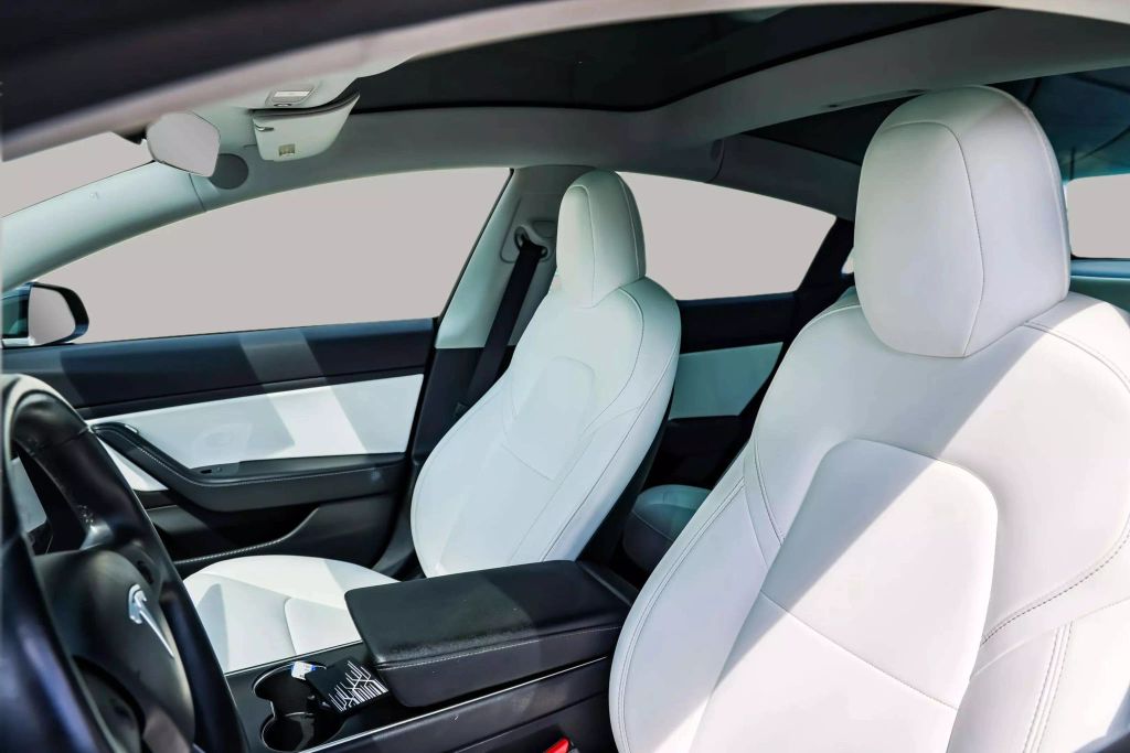 2019 TESLA MODEL 3 SEDAN AC ELECTRIC MOTOR STANDARD RANGE PLUS SEDAN 4D