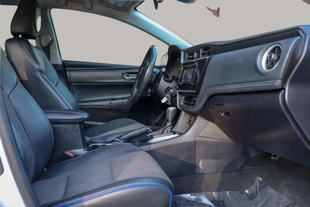 2018 TOYOTA COROLLA SEDAN 4-CYL, 1.8 LITER SE SEDAN 4D