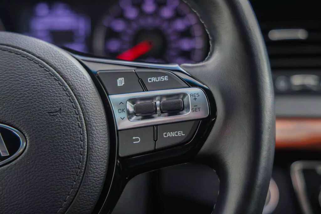 2019 KIA CADENZA SEDAN V6, GDI, 3.3 LITER PREMIUM SEDAN 4D