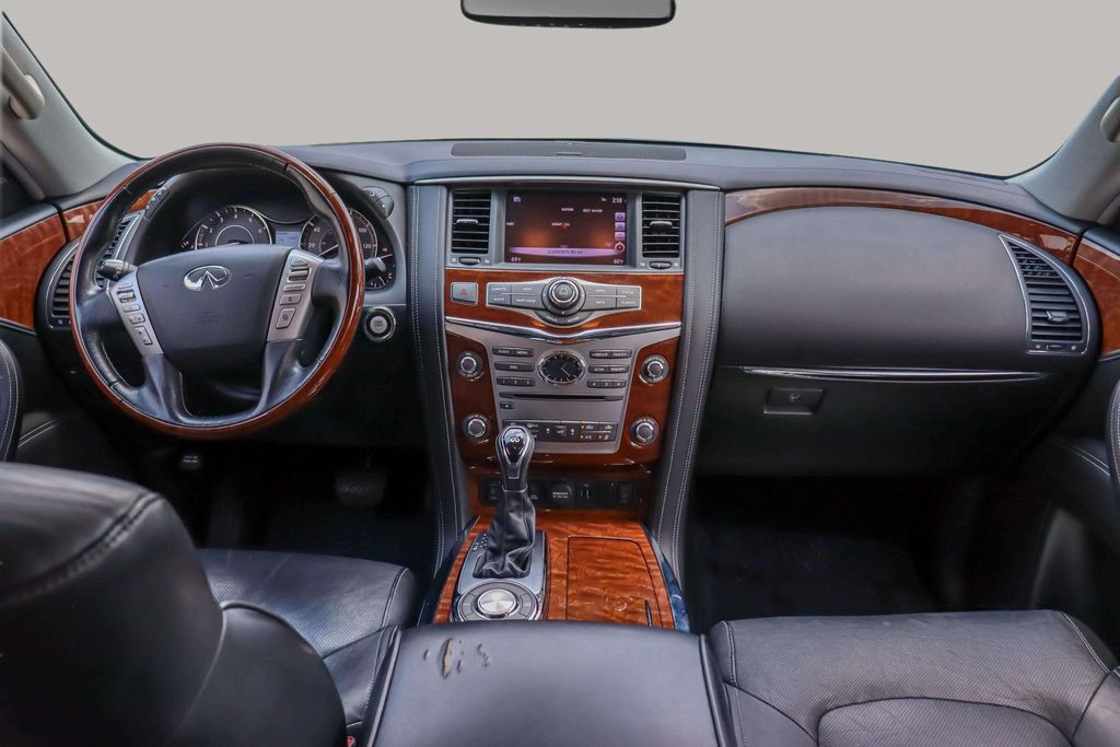 2018 INFINITI QX80 SUV V8, 5.6 LITER SPORT UTILITY 4D