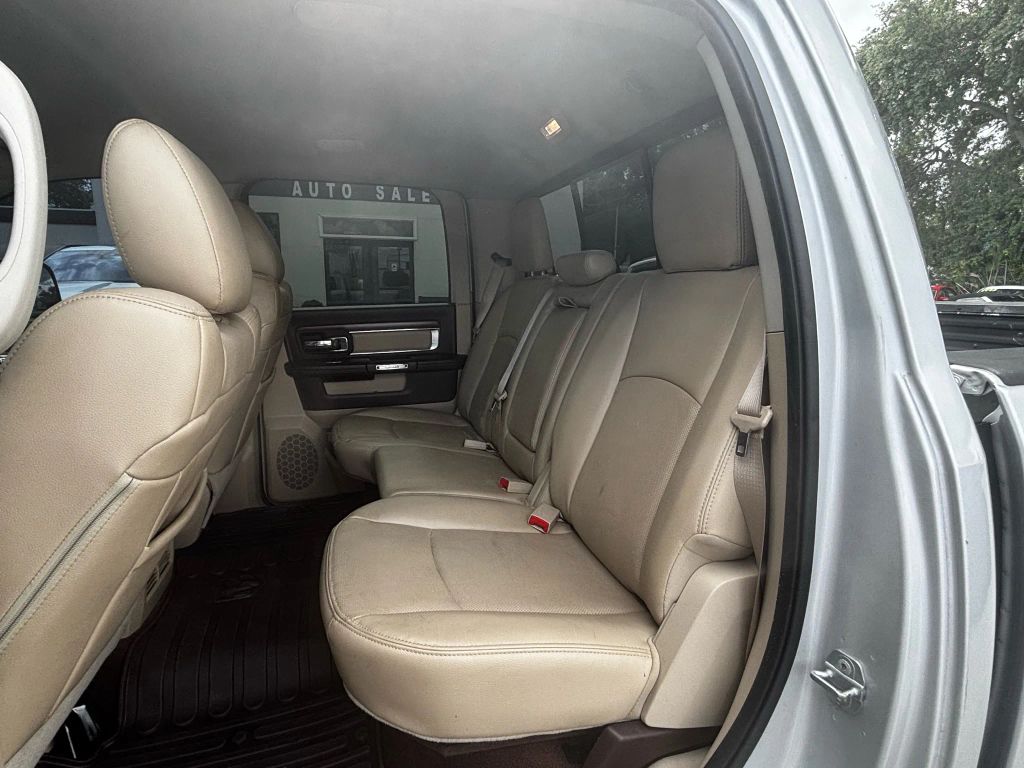 2015 RAM 1500 CREW CAB PICKUP V6, TURBO DIESEL, 3.0L LARAMIE PICKUP 4D 5 1/2 FT