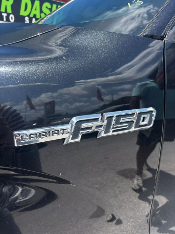 2010 FORD F150 SUPERCREW CAB PICKUP V8, FLEX FUEL, 5.4 LITER LARIAT PICKUP 4D 5 1/2 FT
