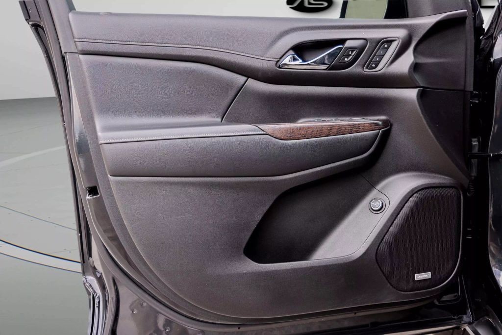 2020 GMC ACADIA SUV V6, 3.6 LITER DENALI SPORT UTILITY 4D