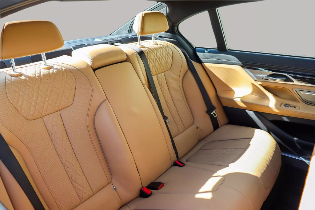 2018 BMW 7 SERIES SEDAN V8, TWIN TURBO, 4.4L 750I SEDAN 4D