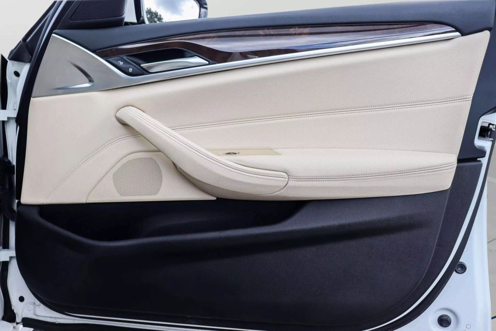 2018 BMW 5 SERIES SEDAN 4-CYL, TWIN TURBO, 2.0 LITER 530I SEDAN 4D