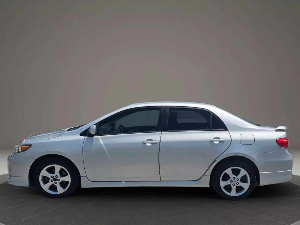 2011 Toyota Corolla - Image 8 2011 Toyota Corolla - Image 8