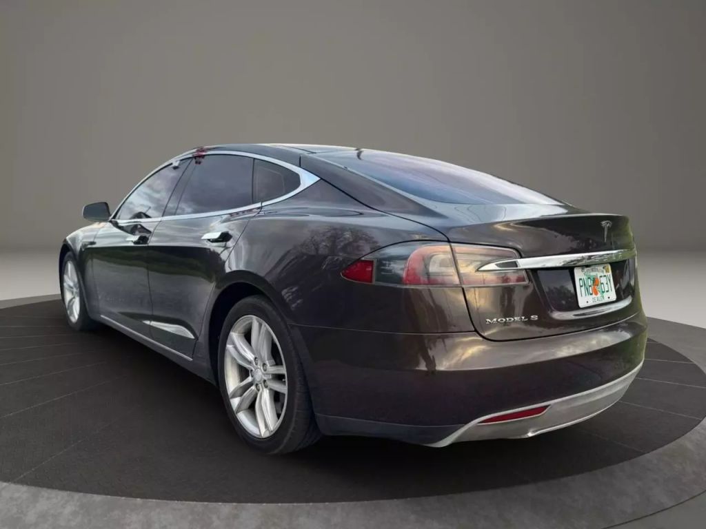 2012 Tesla Model S - Image 7 2012 Tesla Model S - Image 7