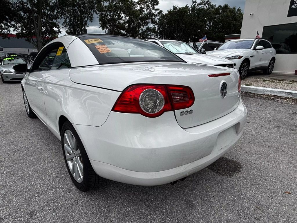 2009 VOLKSWAGEN EOS CONVERTIBLE 4-CYL, TURBO, 2.0 LITER KOMFORT CONVERTIBLE 2D
