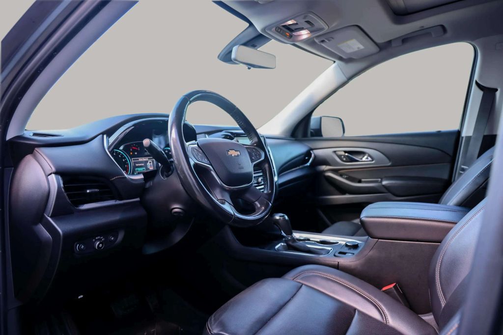 2019 CHEVROLET TRAVERSE SUV V6, 3.6 LITER PREMIER SPORT UTILITY 4D