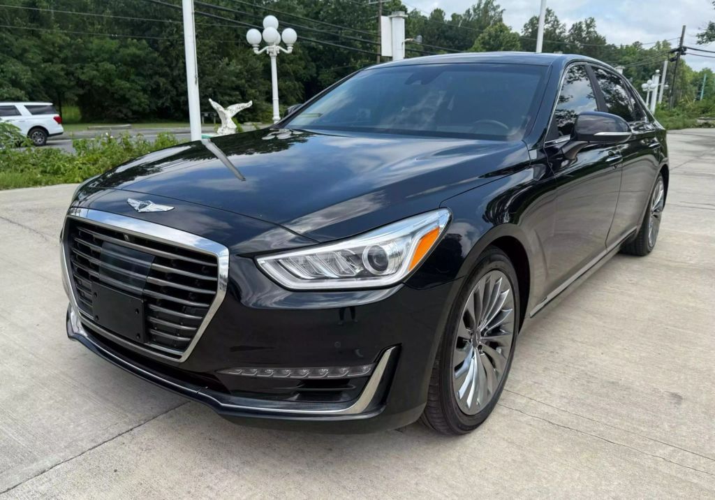 2017 GENESIS G90