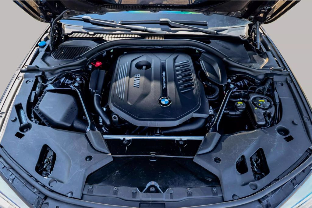 2017 BMW 5 SERIES SEDAN 6-CYL, TURBO, 3.0 LITER 540I SEDAN 4D