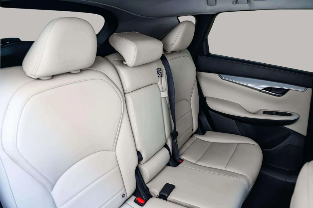 2020 INFINITI QX50 SUV 4-CYL, TURBO, 2.0 LITER LUXE SPORT UTILITY 4D