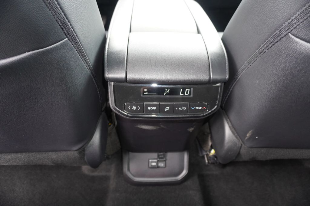 2025 TOYOTA HIGHLANDER SUV 4-CYL, TURBO, 2.4 LITER XLE SPORT UTILITY 4D
