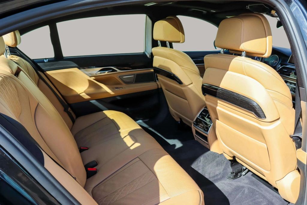 2018 BMW 7 SERIES SEDAN V8, TWIN TURBO, 4.4L 750I SEDAN 4D