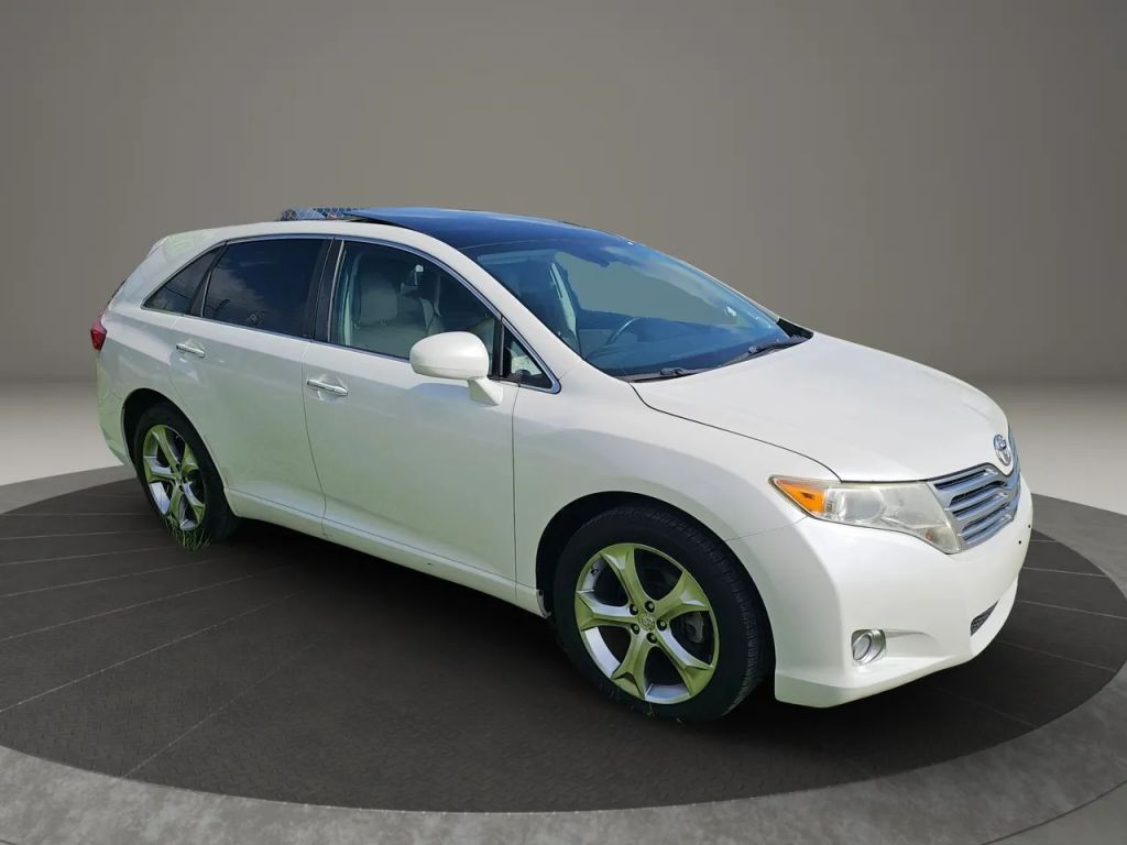 2011 Toyota Venza - Image 3 2011 Toyota Venza - Image 3