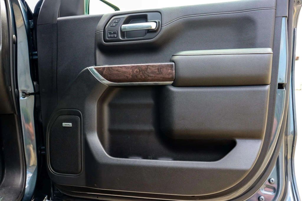 2020 GMC SIERRA 1500 CREW CAB PICKUP 6-CYL, TURBO DIESEL, 3.0 LITER DENALI PICKUP 4D 5 3/4 FT